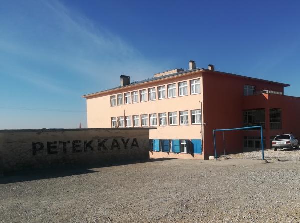 Petekkaya İlkokulu DİYARBAKIR ÇERMİK